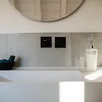 Luxury Rocopom - Front Malgrate