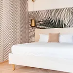 Luxury Rocopom - Front Ξενοδοχείο *