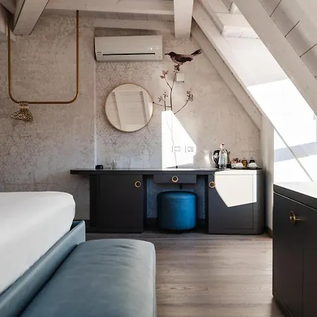 Hotel Luxury Rocopom - Front *