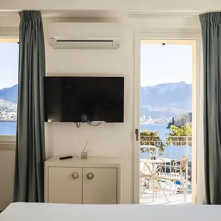 Hotel Luxury Rocopom - Front