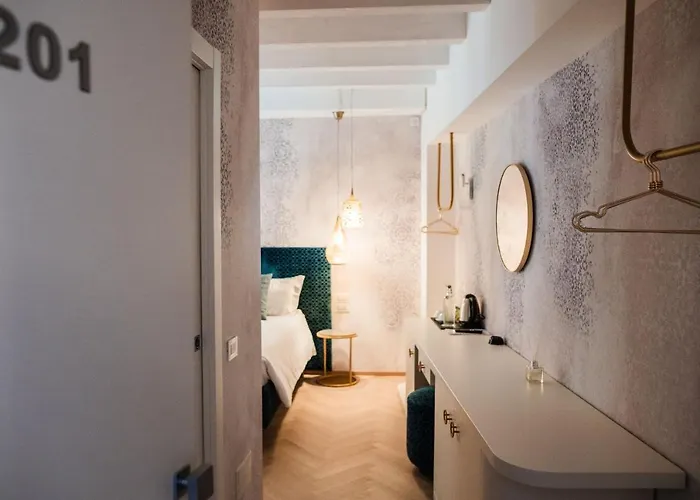 Ξενοδοχείο Luxury Rocopom - Front Malgrate