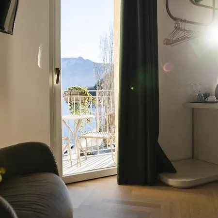 Hotel Luxury Rocopom - Front *