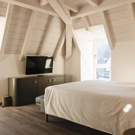 Hotel Luxury Rocopom - Front