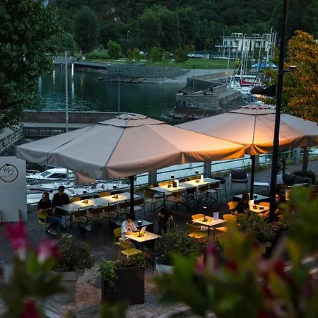 Hotel Luxury Rocopom - Front