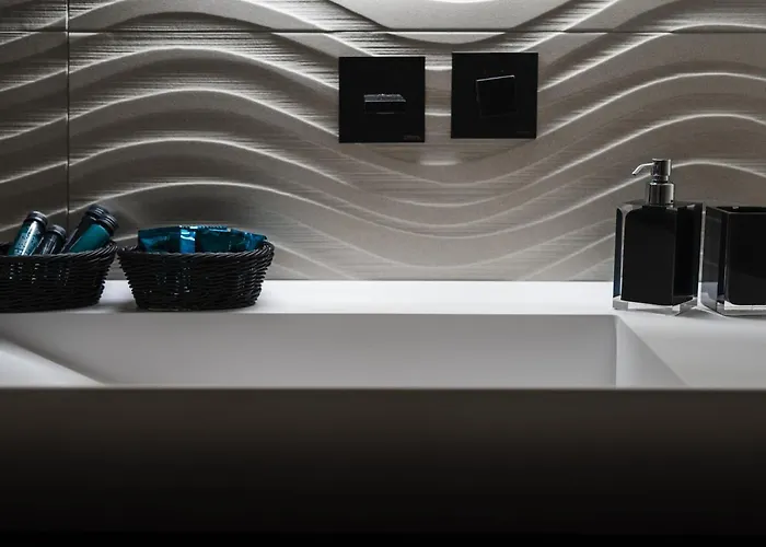 Luxury Rocopom - Front Hotel Malgrate