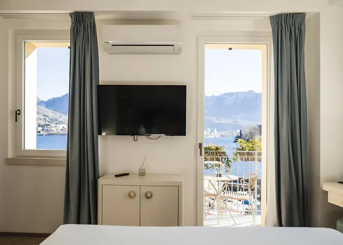 Hotel Luxury Rocopom - Front