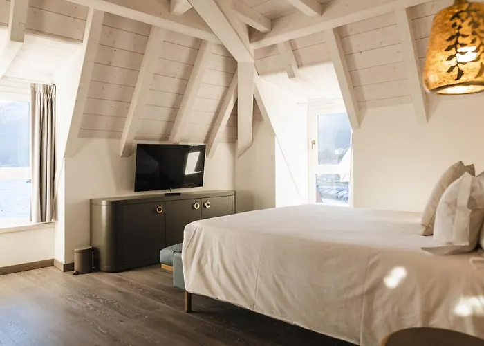 Hotel Luxury Rocopom - Front