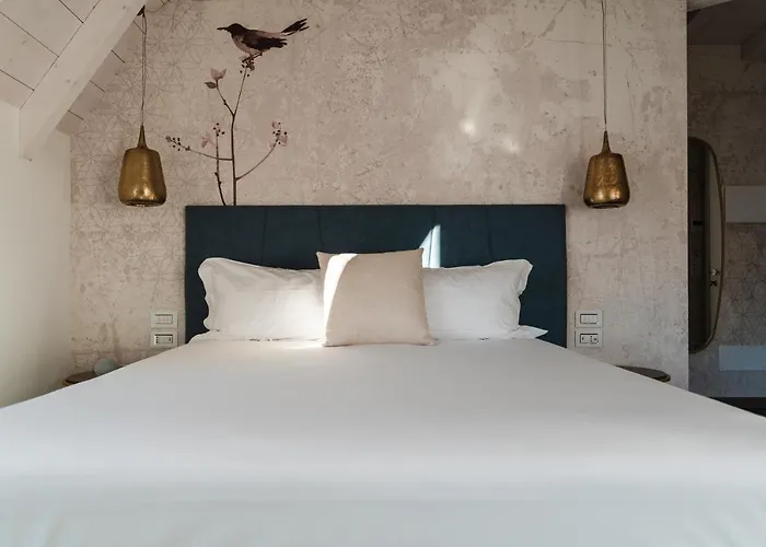 Luxury Rocopom - Front Hotel