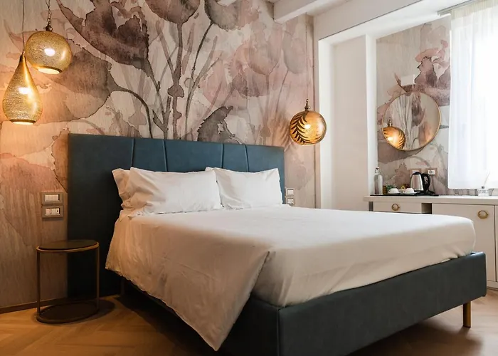 Hotel Luxury Rocopom - Front *