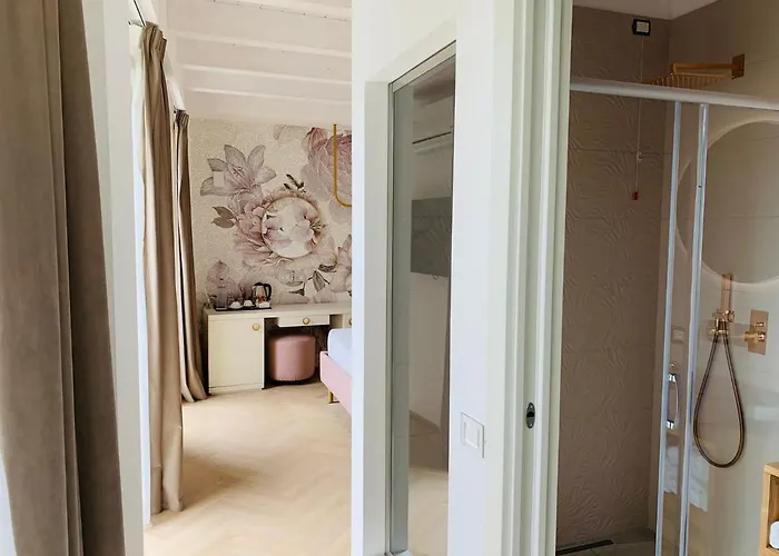 Отель Luxury Rocopom - Front Мальграте