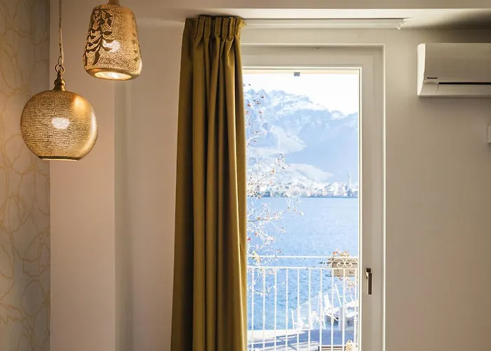 Luxury Rocopom - Front Отель