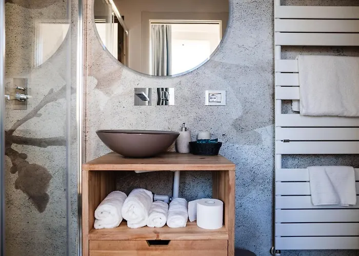 Отель Luxury Rocopom - Front *