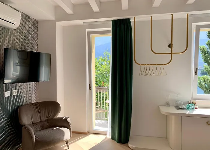 Luxury Rocopom - Front * Мальграте