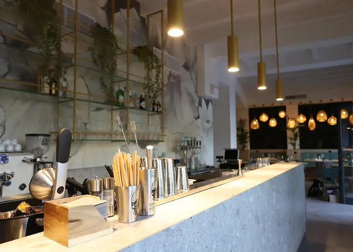 Luxury Rocopom - Front Отель